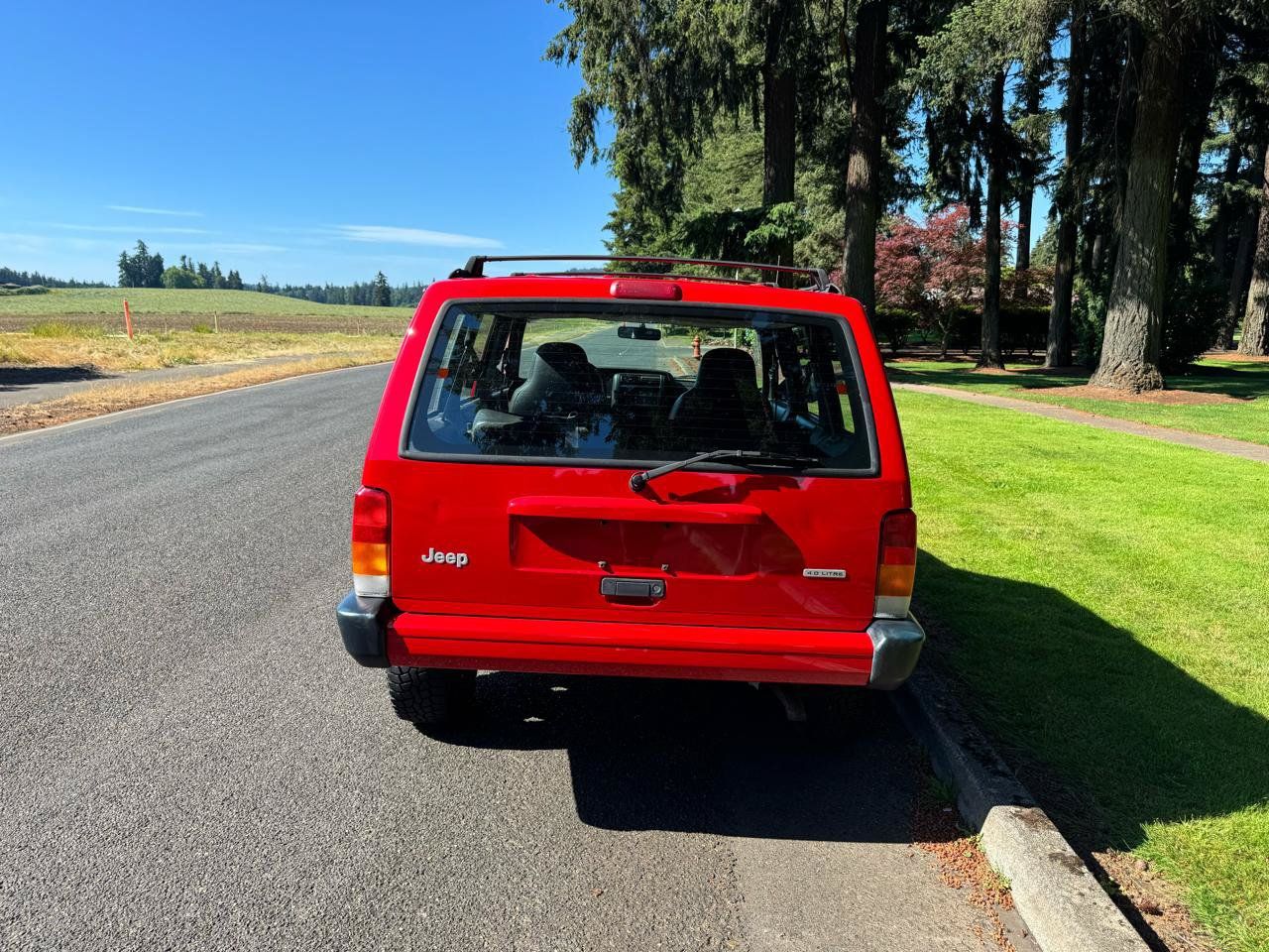 Used 2000 Jeep Cherokee Sport AWD/4WD image 4