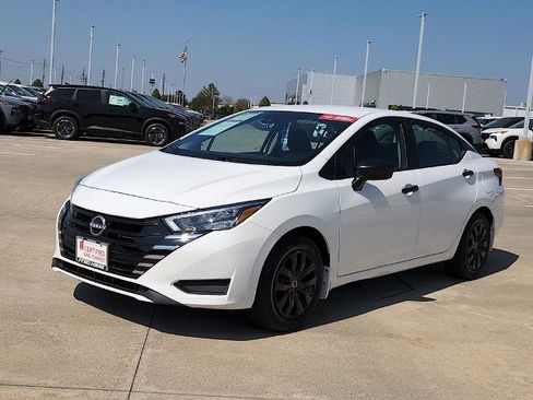 Certified 2025 Nissan Versa S w/ Trunk Package image 3