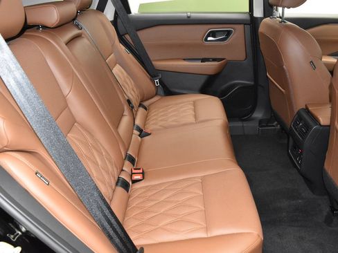Certified 2026 Nissan Rogue Platinum w/ Platinum Premium Package AWD/4WD image 32