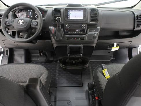 Used 2025 RAM ProMaster 2500 w/ Convenience Group image 8
