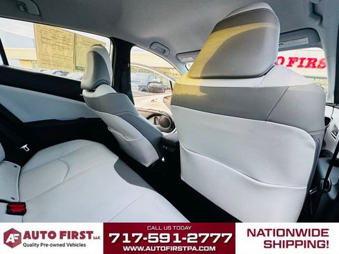 Used 2020 Toyota Prius Prime XLE image 22