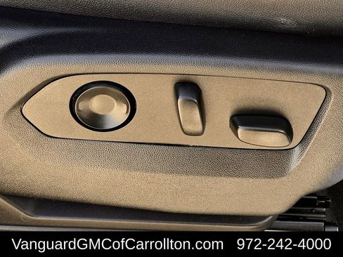 Used 2022 GMC Yukon AT4 image 31