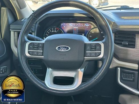 Used 2023 Ford Expedition Limited image 19