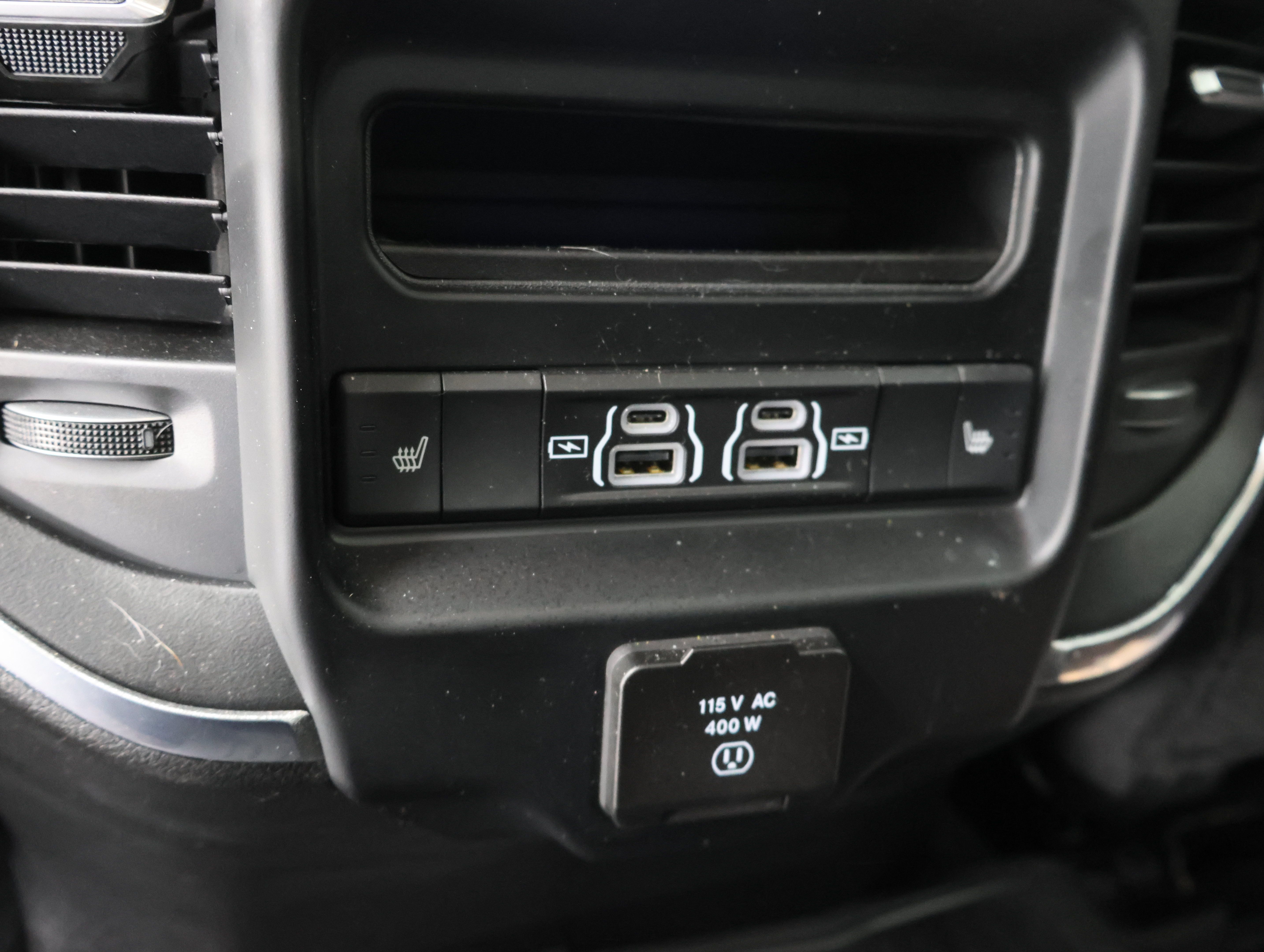Used 2024 RAM 2500 Laramie w/ Night Edition AWD/4WD image 37