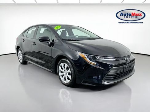 Used 2024 Toyota Corolla LE FWD image 1
