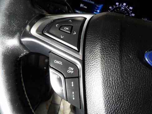 Used 2019 Ford Fusion Titanium AWD/4WD image 23