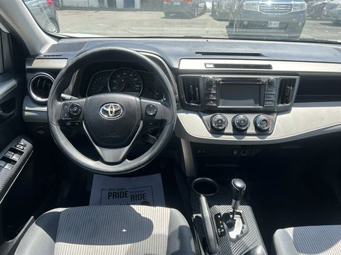 Used 2015 Toyota RAV4 LE AWD/4WD image 11