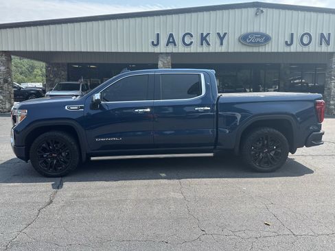 Used 2020 GMC Sierra 1500 Denali w/ Denali Ultimate Package AWD/4WD image 1