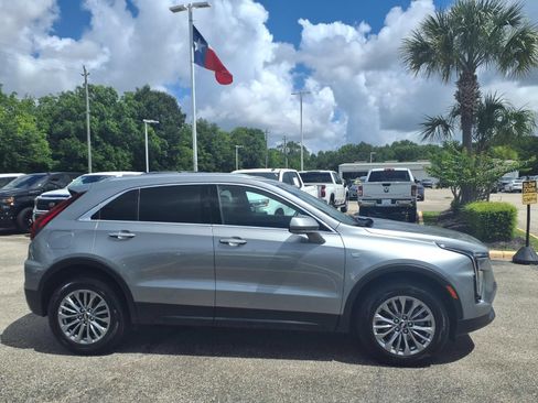 Used 2025 Cadillac XT4 Premium Luxury FWD image 21
