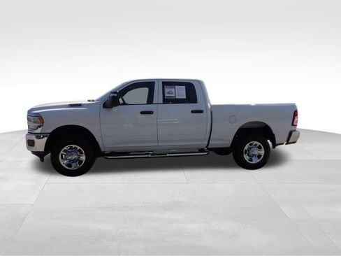 Used 2024 RAM 2500 Tradesman w/ Chrome Appearance Group image 4