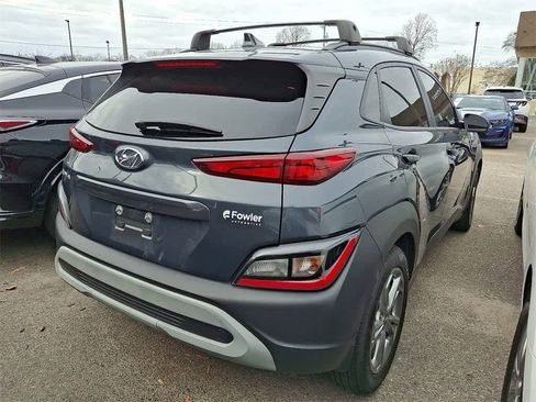 Used 2022 Hyundai Kona SEL image 3