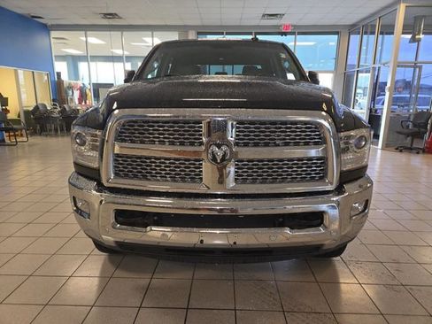 Used 2018 RAM 2500 Laramie AWD/4WD image 3