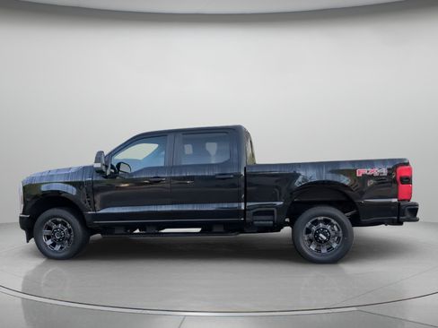 Certified 2024 Ford F250 XL w/ STX Appearance Package AWD/4WD image 17