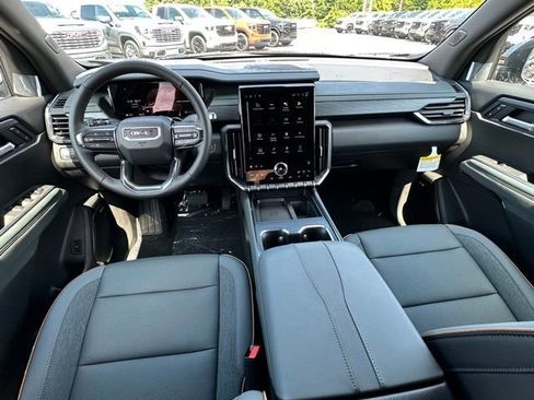 New 2026 GMC Acadia AT4 AWD/4WD image 18