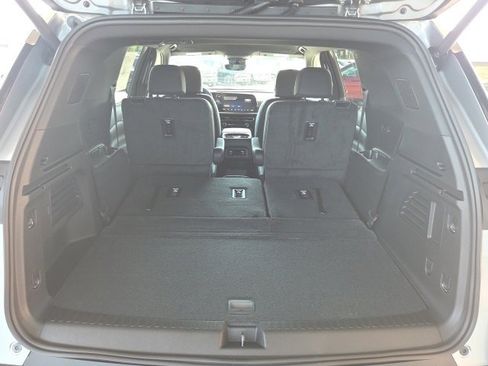 New 2026 Chevrolet Traverse LT w/ Driver Confidence Package image 8