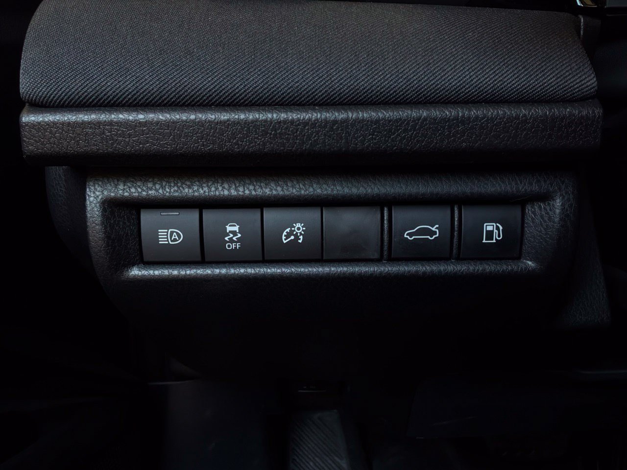 Used 2026 Toyota Camry LE FWD image 24