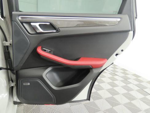 Used 2022 Porsche Macan GTS image 28