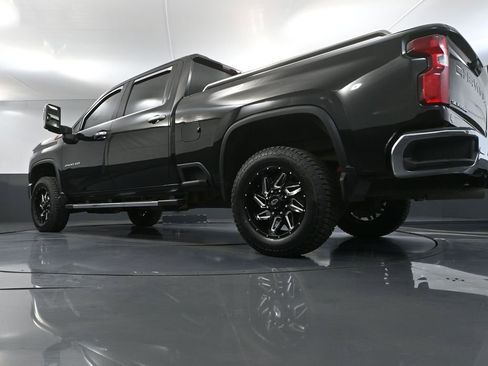Used 2021 Chevrolet Silverado 2500 LTZ w/ LTZ Plus Package AWD/4WD image 56