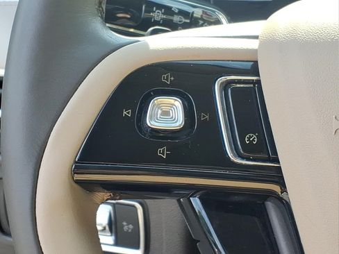 Certified 2022 Lincoln Corsair AWD w/ Premium Package image 12