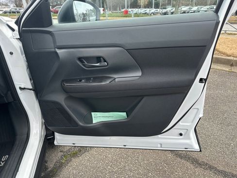 New 2026 Nissan Kicks S image 14