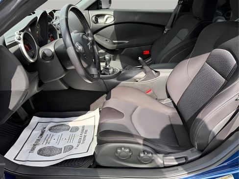 Used 2020 Nissan 370Z Coupe image 14