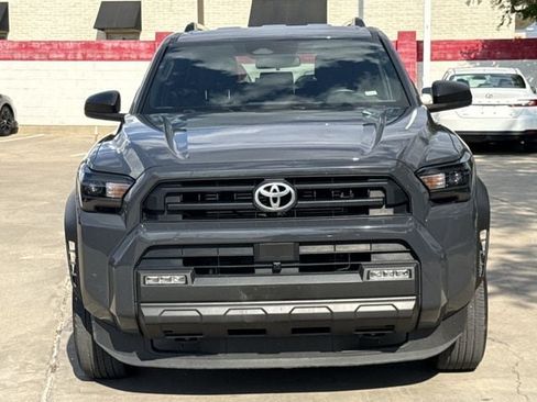Used 2025 Toyota 4Runner SR5 AWD/4WD image 6