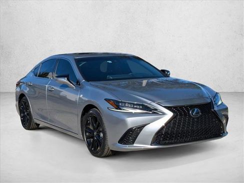 Used 2023 Lexus ES 350 F Sport image 3