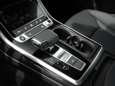 New 2026 Audi Q7 2.0T Premium AWD/4WD image 17
