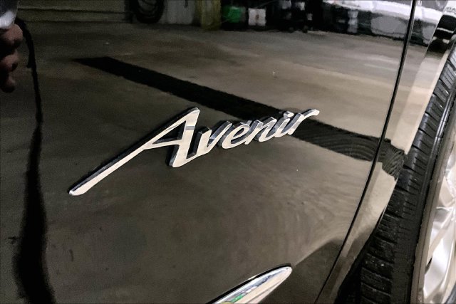 Used 2020 Buick Enclave Avenir w/ Avenir Technology Package AWD/4WD image 28