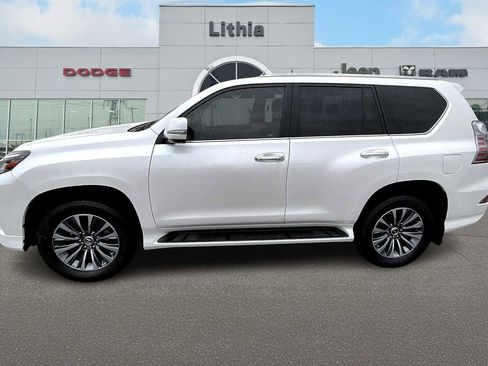 Used 2023 Lexus GX 460 Luxury image 3