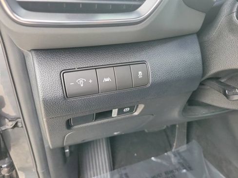 Certified 2023 Hyundai Santa Fe SE FWD image 18