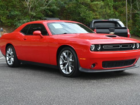 Used 2021 Dodge Challenger GT image 11