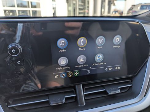 Used 2025 Chevrolet Trax RS w/ Driver Confidence Package image 24