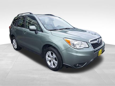Used 2015 Subaru Forester 2.5i Premium w/ All-Weather Package AWD/4WD image 8
