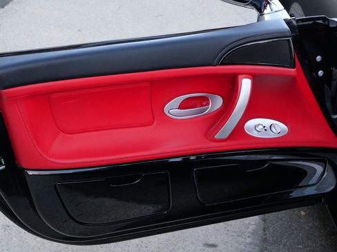 Used 2001 BMW Z8 RWD image 64