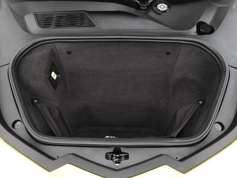 Used 2020 Chevrolet Corvette Stingray Preferred Cpe w/ 2LT Preferred Equipment Group RWD image 26