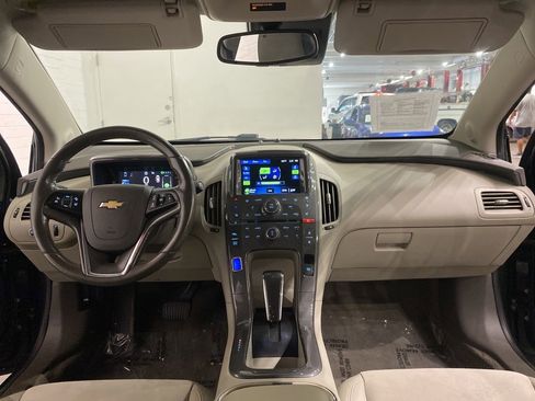 Used 2015 Chevrolet Volt Premium w/ Premium Trim Package image 11