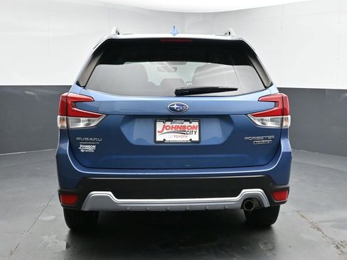 Used 2022 Subaru Forester Touring image 7