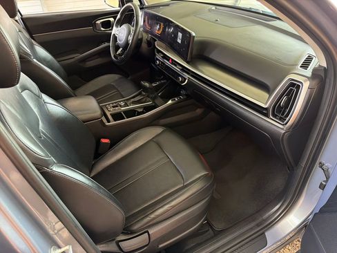 Used 2024 Kia Sorento S w/ Panoramic Sunroof Package FWD image 26