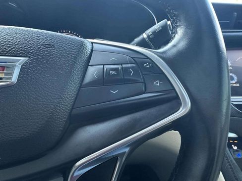 Used 2017 Cadillac XT5 Premium Luxury w/ Driver Assist Package FWD image 27