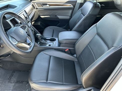 Used 2023 Volkswagen Atlas SE image 18