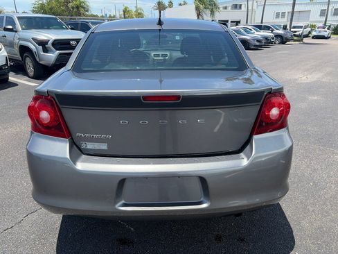 Used 2013 Dodge Avenger SE FWD image 6