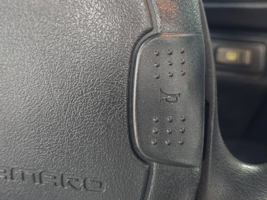 Used 1993 Chevrolet Camaro Z28 RWD image 63
