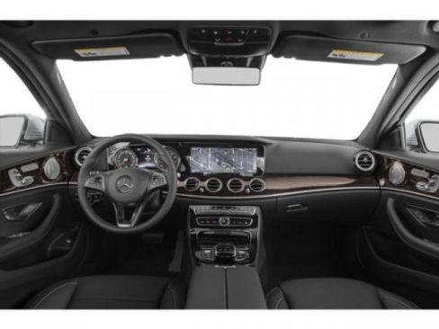 Used 2019 Mercedes-Benz E 300 image 8