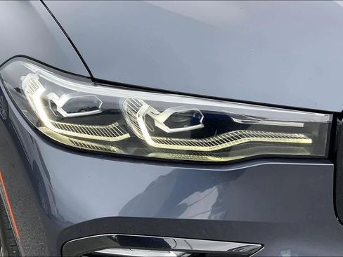Used 2019 BMW X7 xDrive50i w/ M Sport Package AWD/4WD image 27