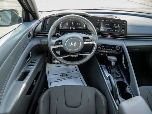 Used 2025 Hyundai Elantra Sport FWD image 77
