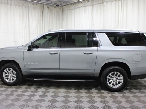 Used 2023 Chevrolet Suburban LS image 29