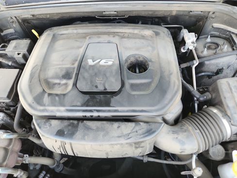 Used 2018 Jeep Grand Cherokee Laredo AWD/4WD image 21