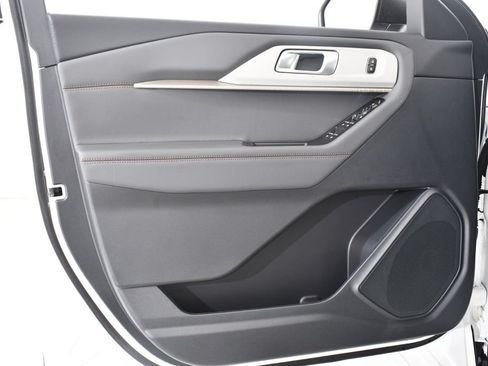 New 2026 Ford Explorer Active w/ Active Comfort Package AWD/4WD image 26