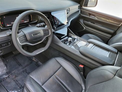 Used 2022 Jeep Wagoneer Series II image 19